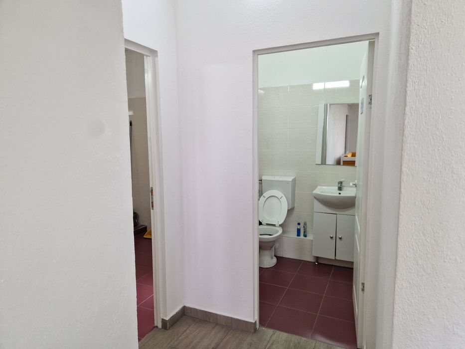 Spatiu comercial de inchiriat la Sura Mare , 116mp
