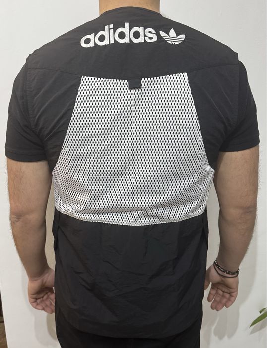 Vesta Adidas Originals barbateasca