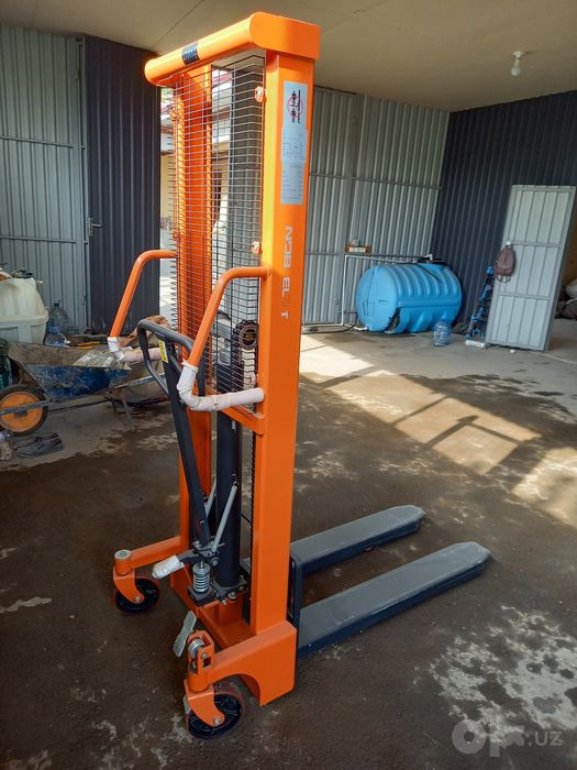 Kara sotiladi, holati ideal deyarli ishlatilmagan, 1500 kg gacha yuk