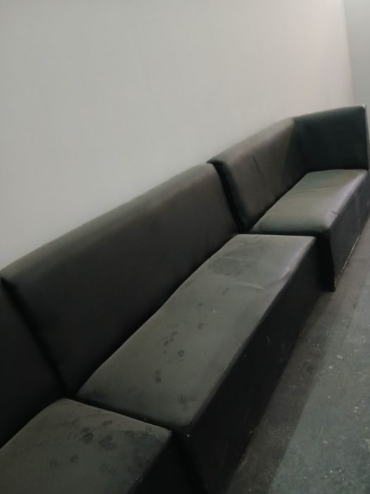 Кожаны диваны чёрные