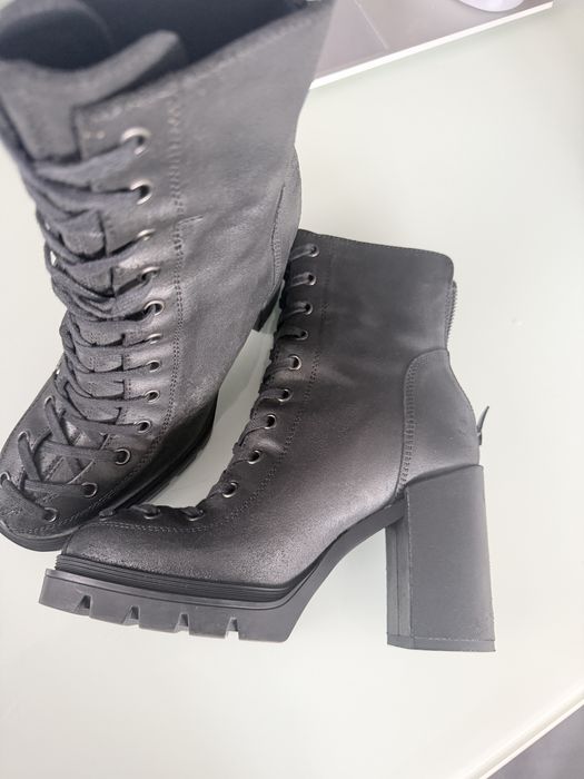 Ghete Musette cu toc marimea 35 piele naturala