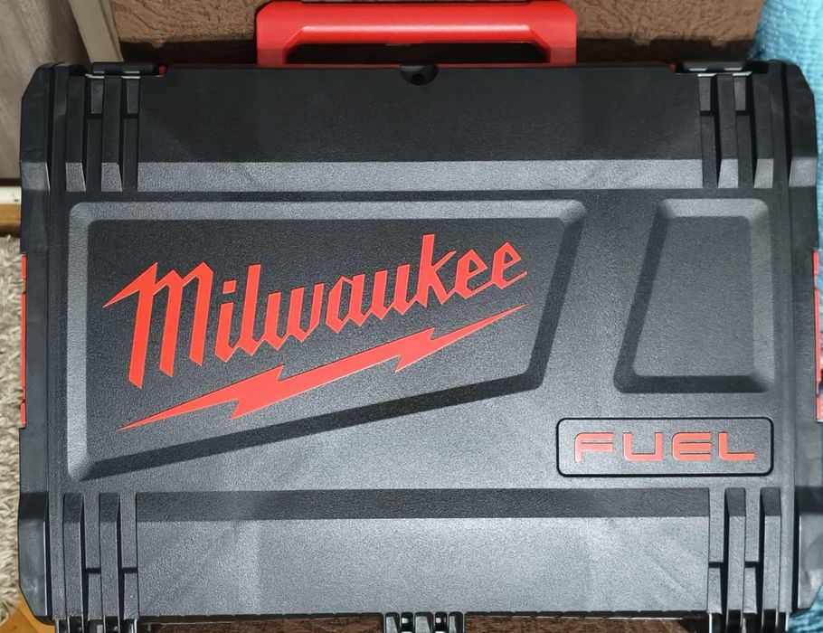 Винтоверт ударен Milwaukee M12 FPD2