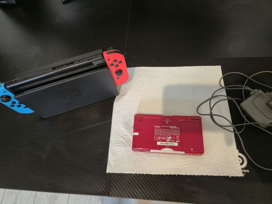 Pachet Nintendo Switch defect + Dock și DS Lite cu defect
