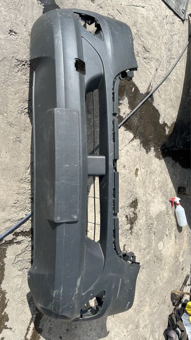 2 броя предна броня Mercedes Sprinter 2019