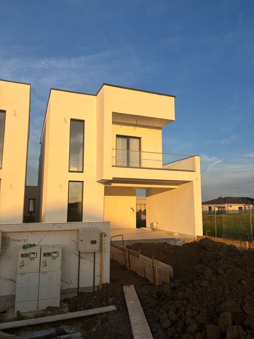 Duplex despartit prin camera Tehnica direct de la proprietar