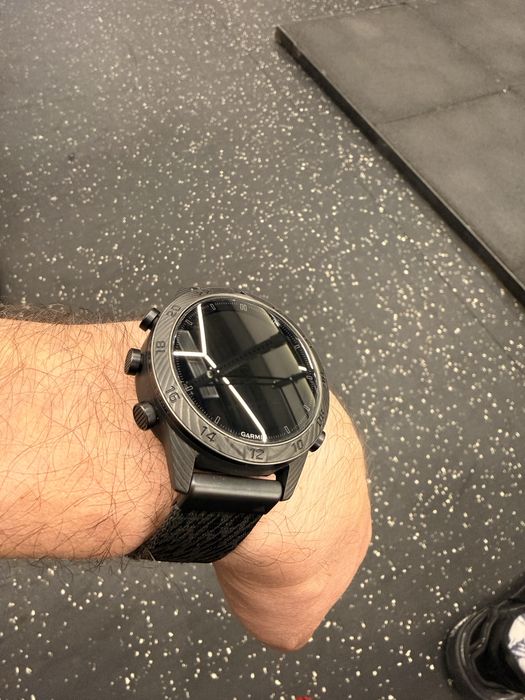 Garmin MARQ Commander Gen 2 Carbon Edition