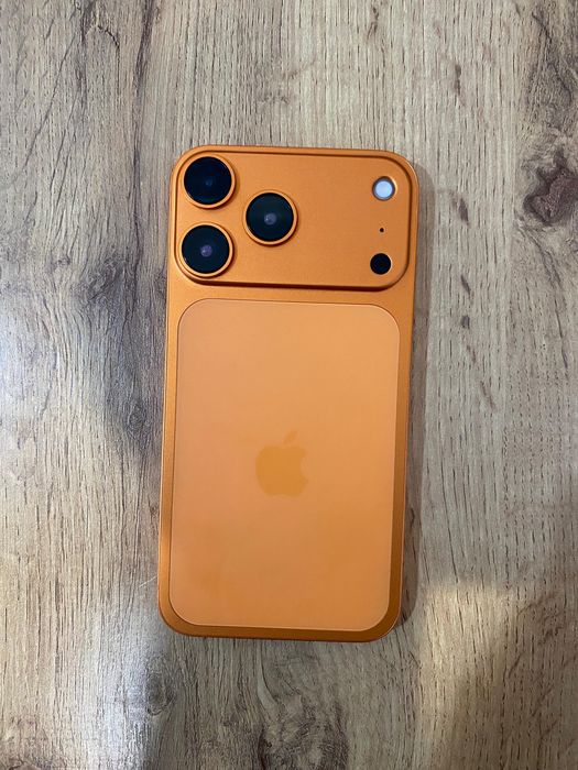 Продам айфон 17 pro xr