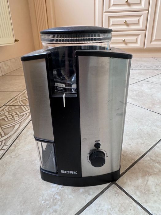 Кофемолка от “Bork”