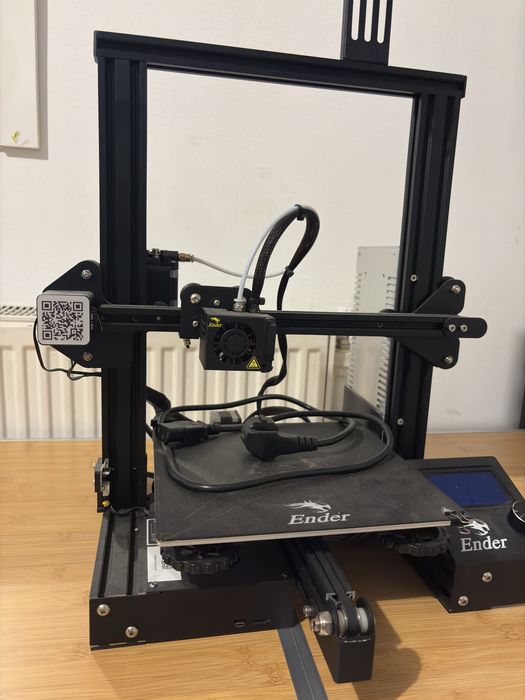 Vand imprimanta 3d creality ender-3