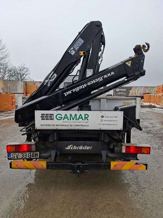 Atego cu macara HIAB