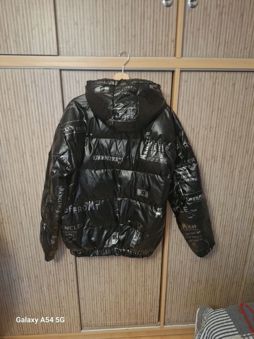 Унисекс обличано един път яке.яке