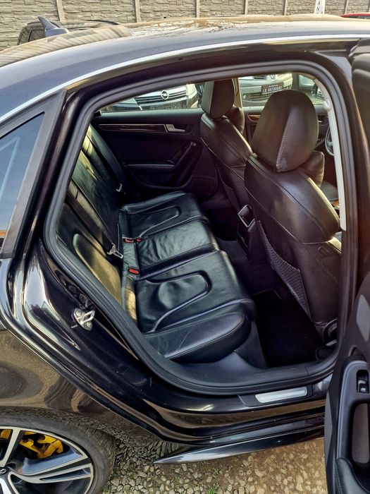 Vând Audi A4 din 2008, 190 CP
Motor 2.0 TFSI, 190 CP
Cutie manuală 6+1