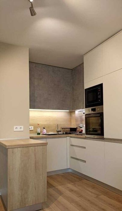 Дава се под наем Двустаен апартамент в София, Редута - 60 кв.м за 459 € - Снимка #1