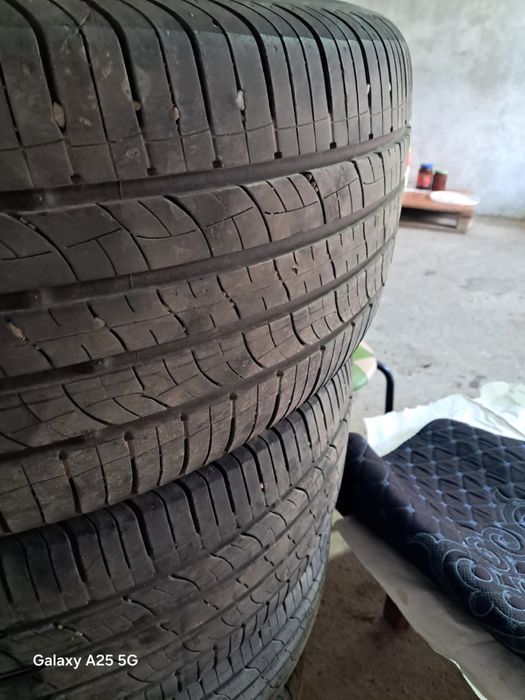 Продам диск с покрышкам джеттур