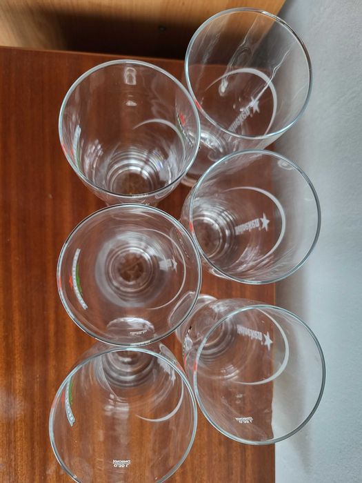 Vand 1 set 6 pahare Heineken 350ml