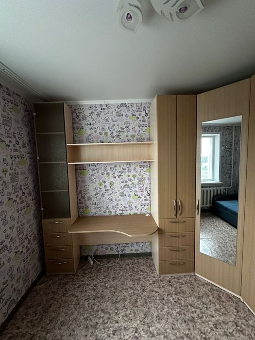 Срочно продам шкаф