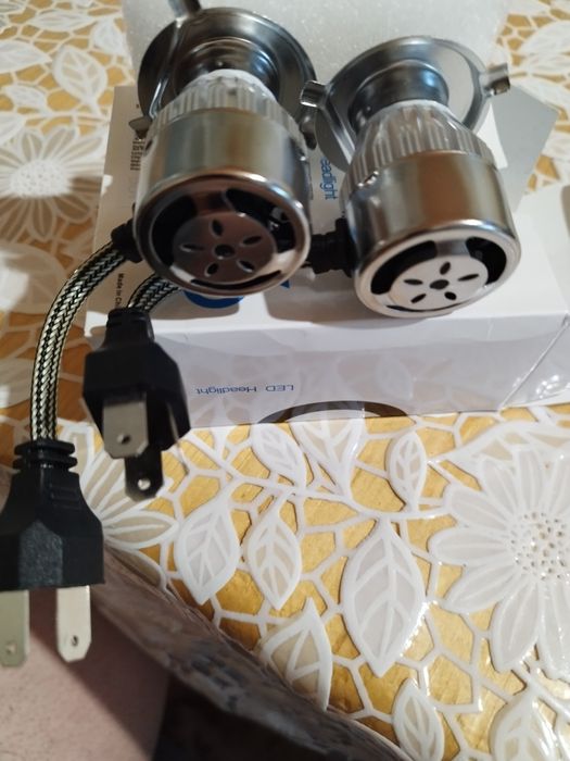 Лед крушки Н4 с охлаждане.