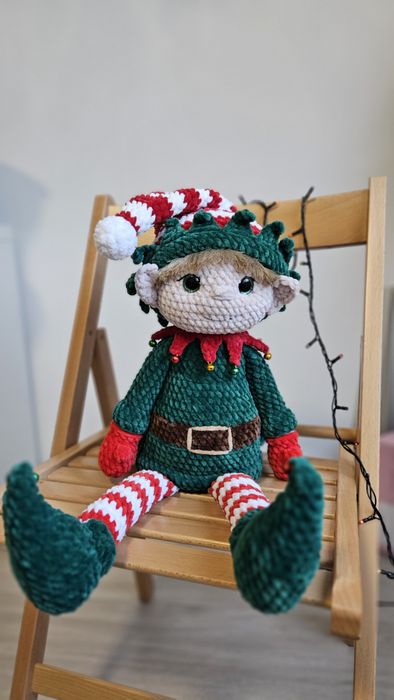 Плетен коледен елф- играчка/декорация