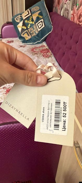 Продам платье новое