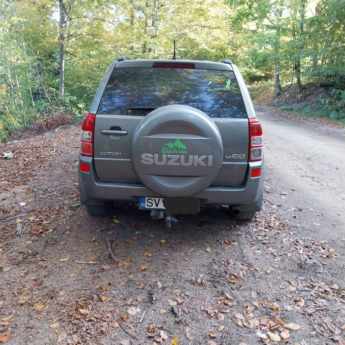 Vând mașină Suzuki Grand Vitara sau la schimb cu un turan