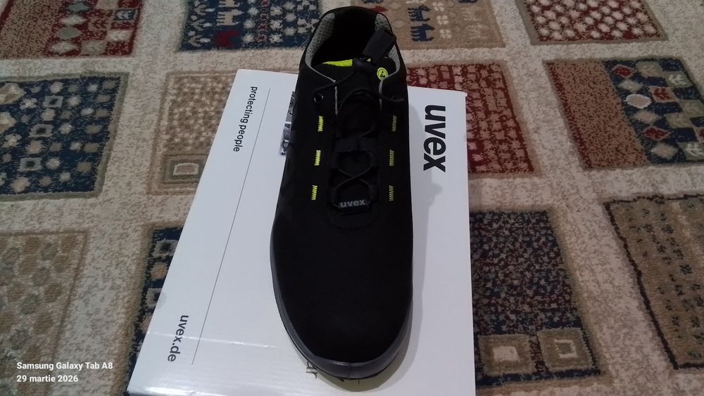 De vânzare saftey shoes măsură 44. Produs nou nouț.