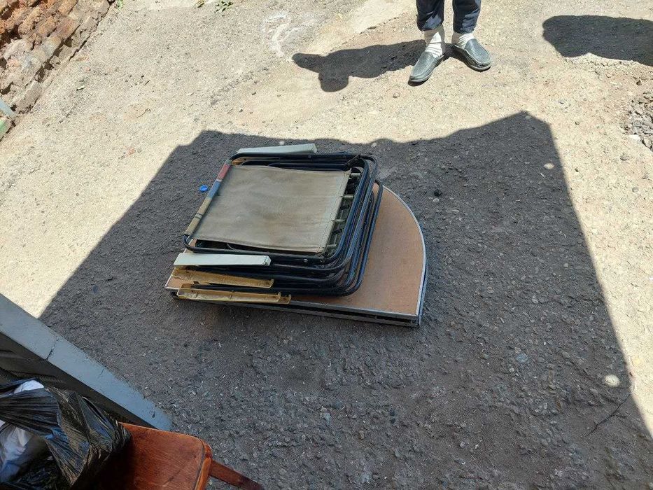 Раскладной комплект походных стол и 4 стула