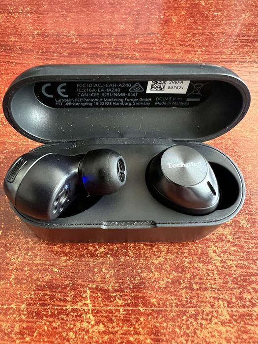 Căști True Wireless Technics EAH-AZ40