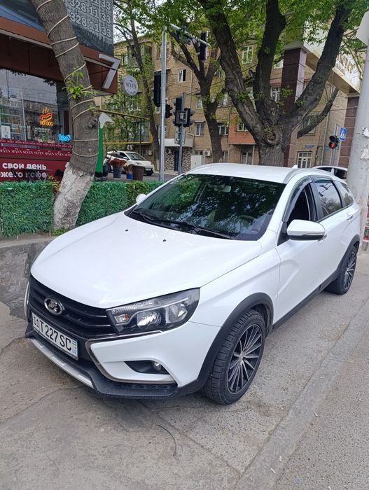 Lada vesta cross, AT, universal