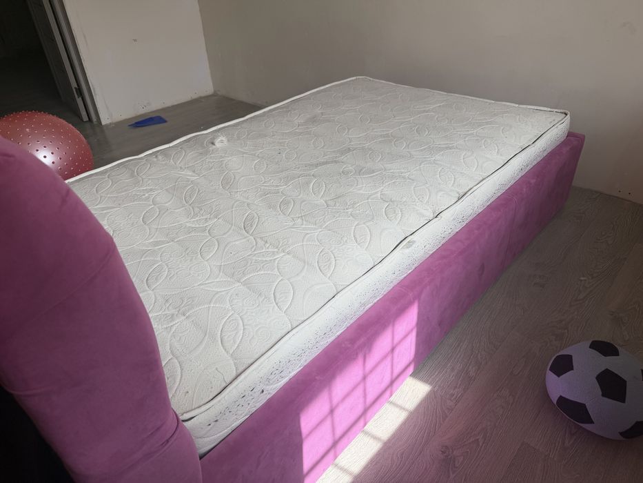 Продам кровать для девочки