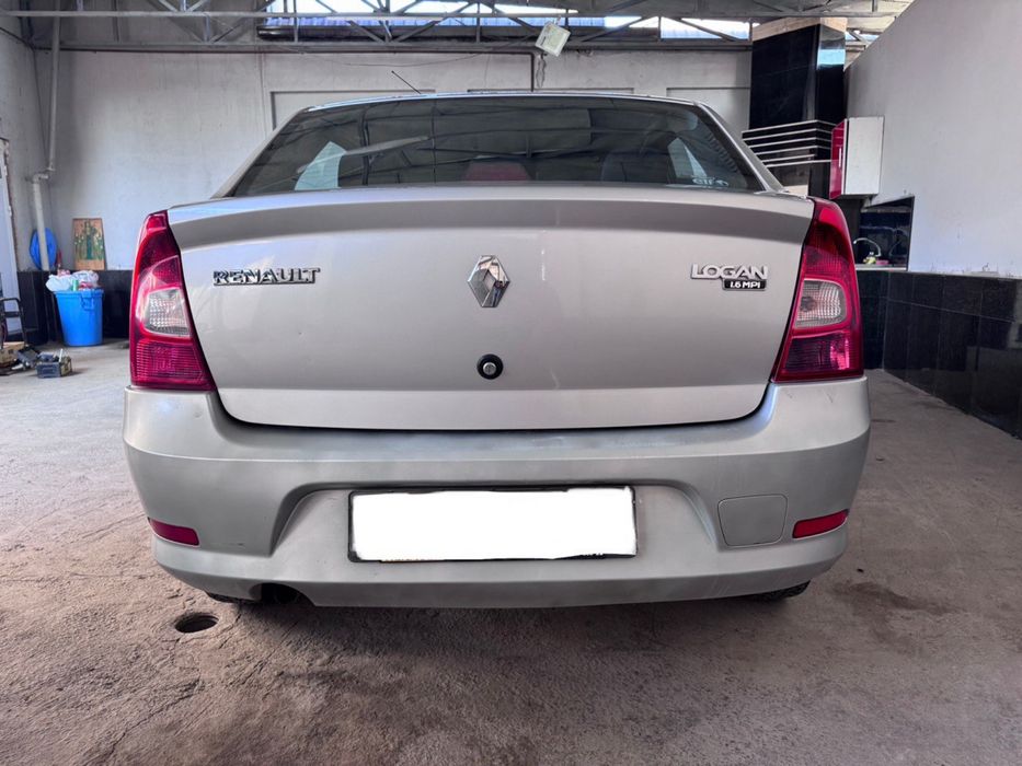 Продаю  РЕНО ЛОГАН 2012 год