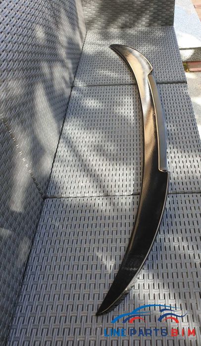 Eleron Lip Codita Portbagaj BMW Seria 3 F30 Model M4 Negru Lucios