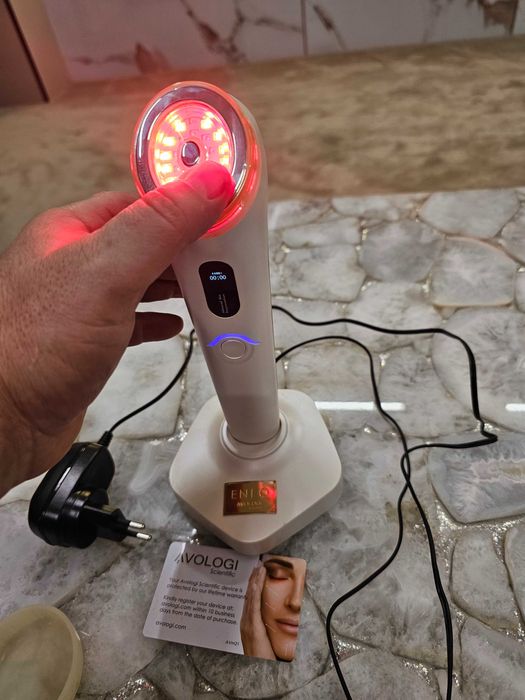 AVEOLOGI.   Anti ageing device.  ENEO TOTAL