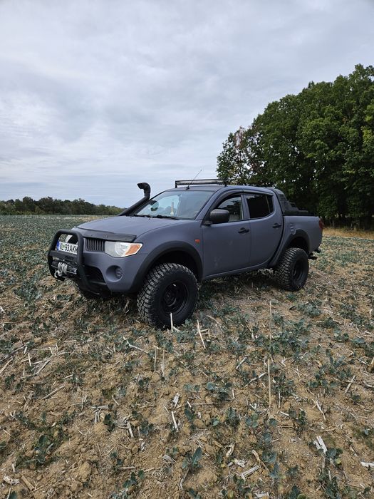 Vand Mitsubishi l200 , (accept și unele variante)