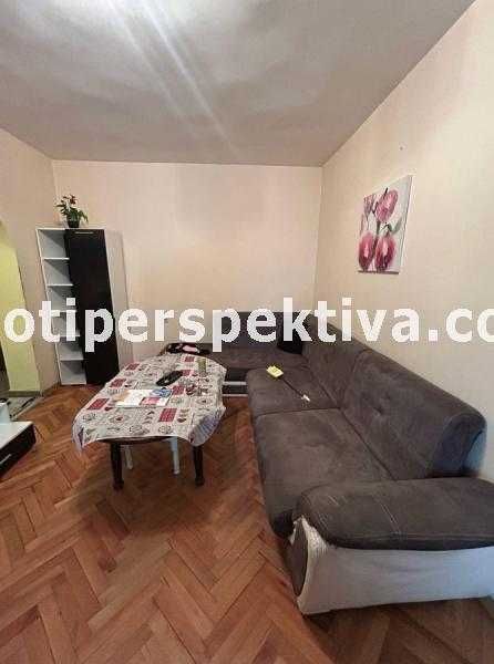 Продава се Тристаен апартамент в Пловдив, Христо Смирненски - 80 кв.м за 1084 €/кв.м - Снимка #2