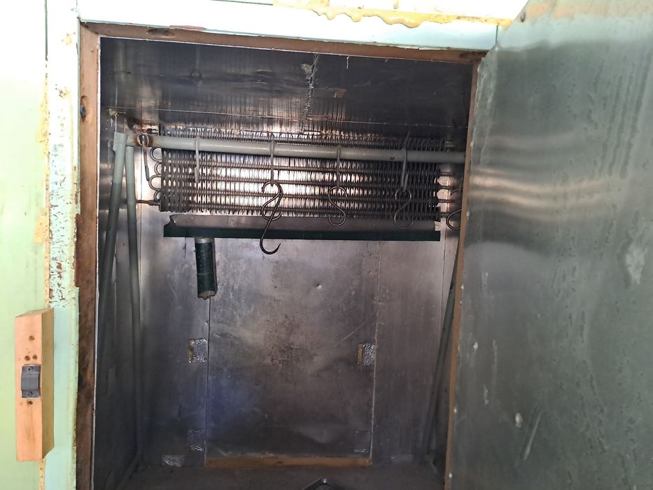 Холодильник продается