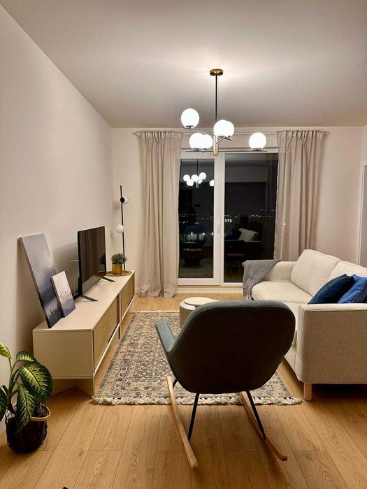 Inchiriez apartament cu doua camere