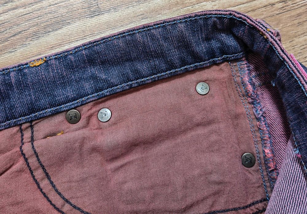 LOUIS VUITTON Оригинални дамски дънки размер 38