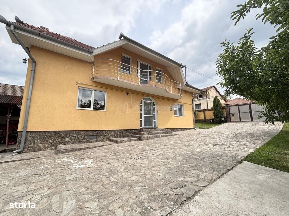 Casa - Vila - str. Piatra Craiului