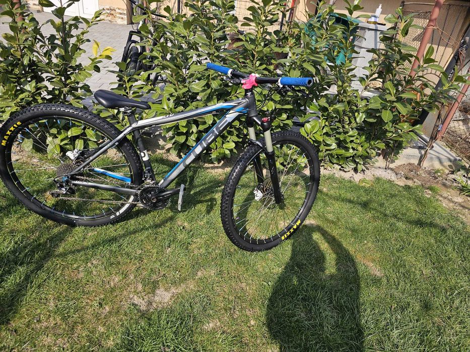 Bicicleta CUBE Cross Country LTD Series
