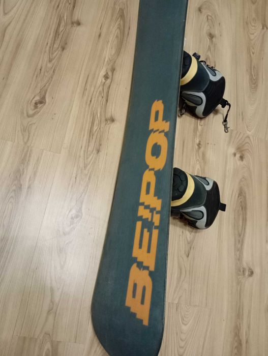 Продам ботинки с креплением для сноуборда