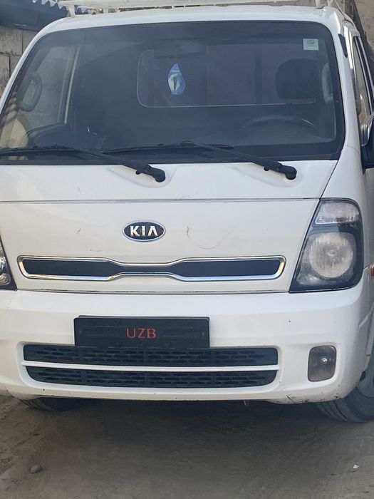 Киа бонго сотилади