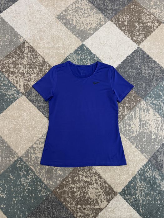Дамска тениска Nike