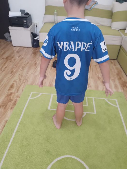 Echipament fotbal copii 4-14 ani !