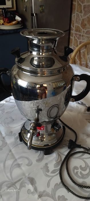 Vând samovar  ptr priźa