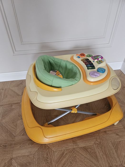 Chicco ходунок в отличном состоянии