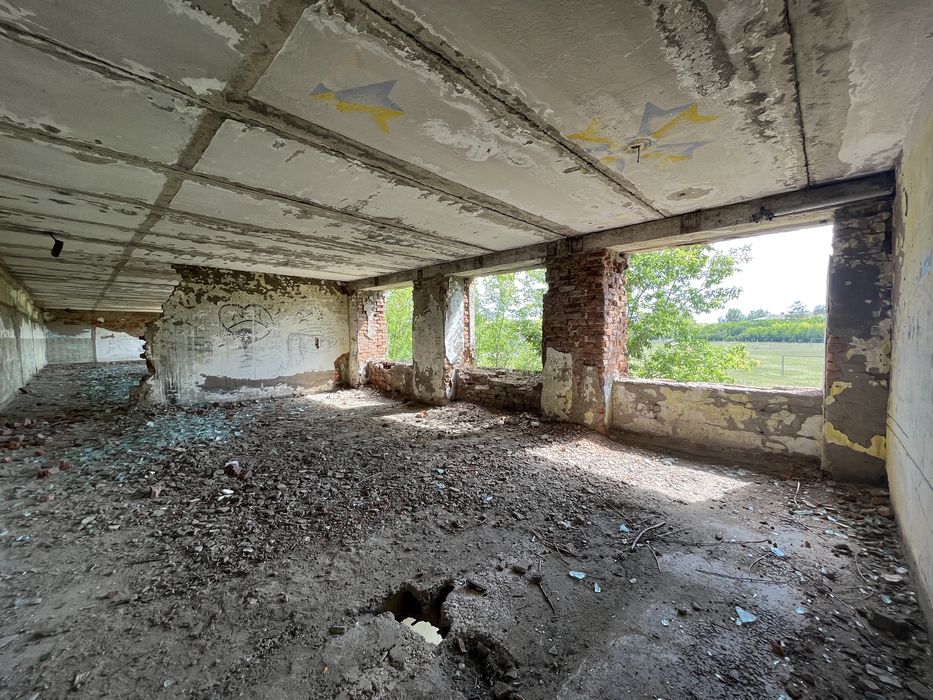 Разбор! Продается здание клуба под разбор!!!