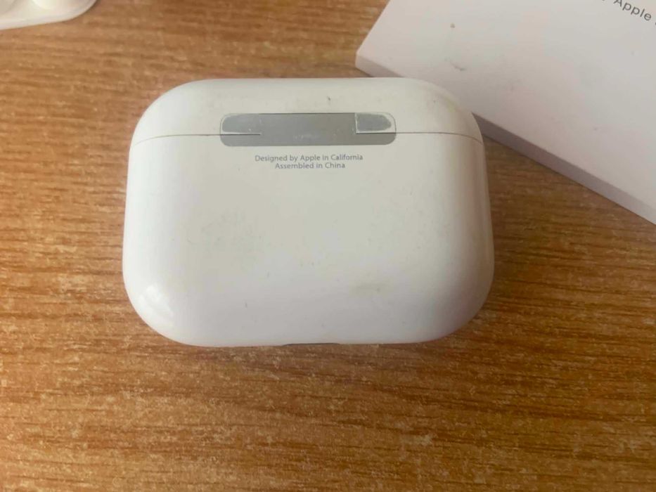 AirPods Pro 3 – Full Box – Stare foarte bună (ANC)