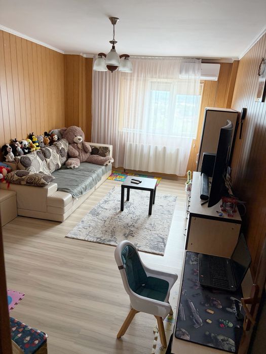 Apartament 4 camere Ultracentral Mioveni | 82 mp | Bloc 1993