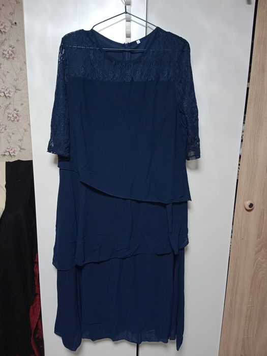 Нарядные платья продам