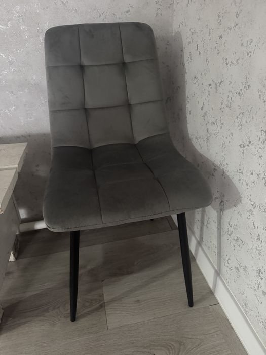 Продам стулья Новые